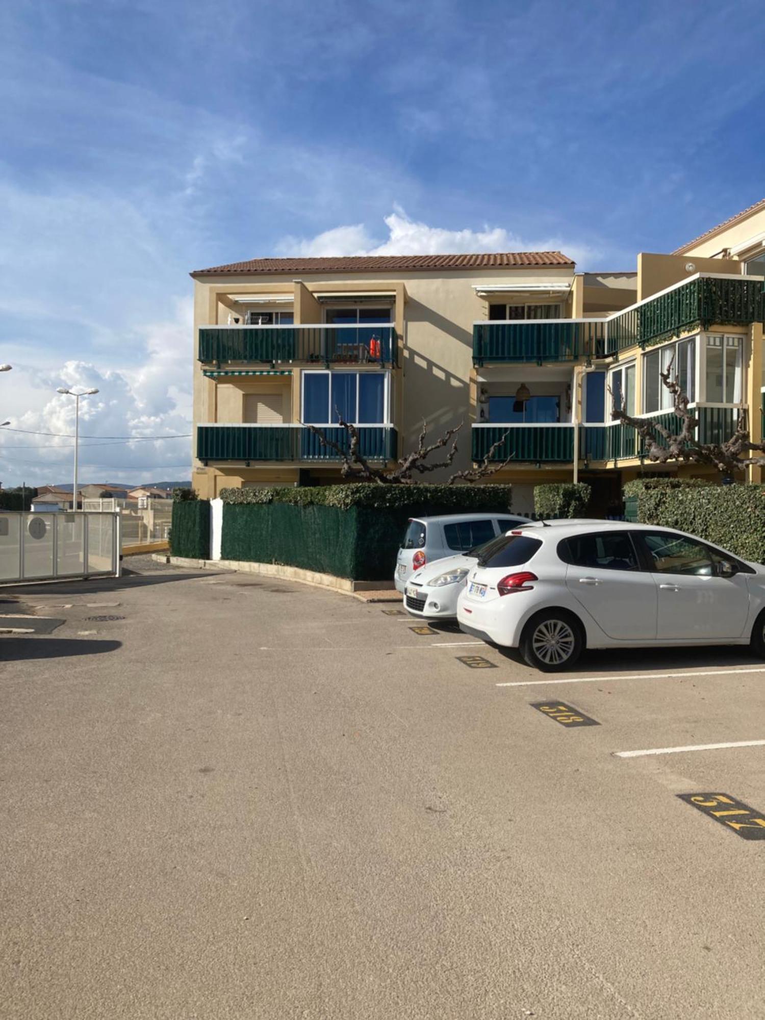 Mon Appart A La Plage, Piscine, Wifi, Tv Frontignan Exterior photo